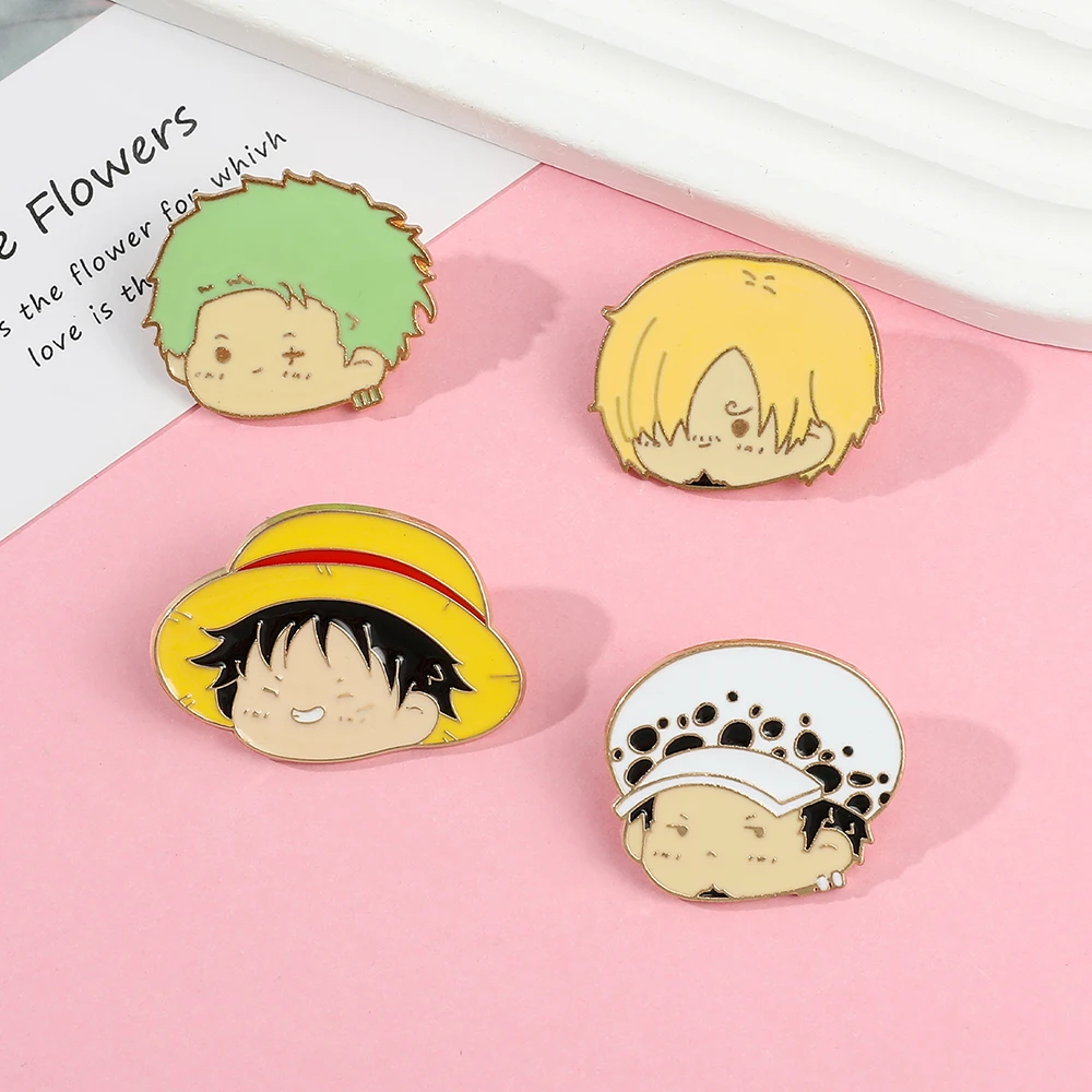 4 Pcs Anime Character Brooch S - огляд і ціна Cosplay Prop Bag
