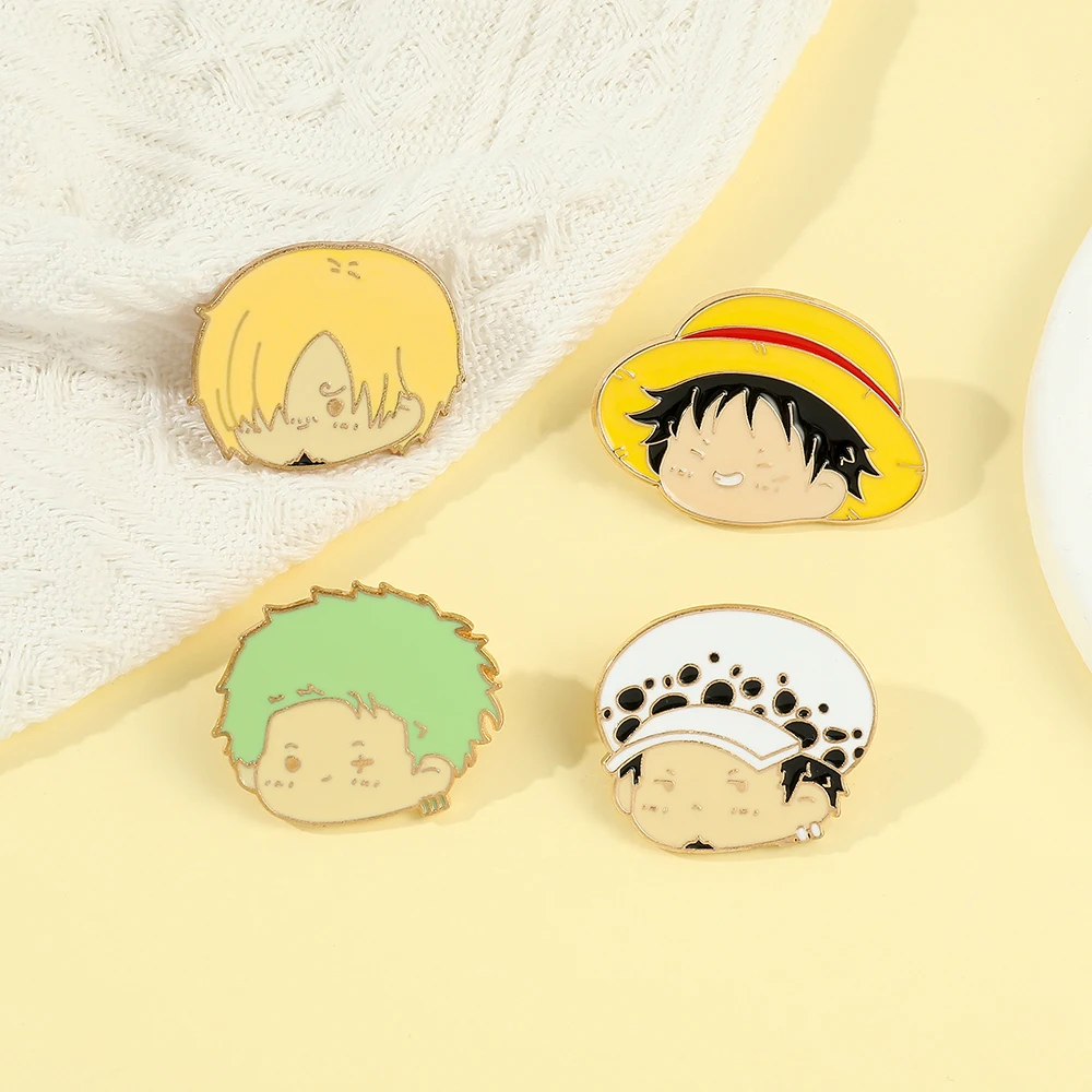 4 Pcs Anime Character Brooch S - огляд і ціна Cosplay Prop Bag