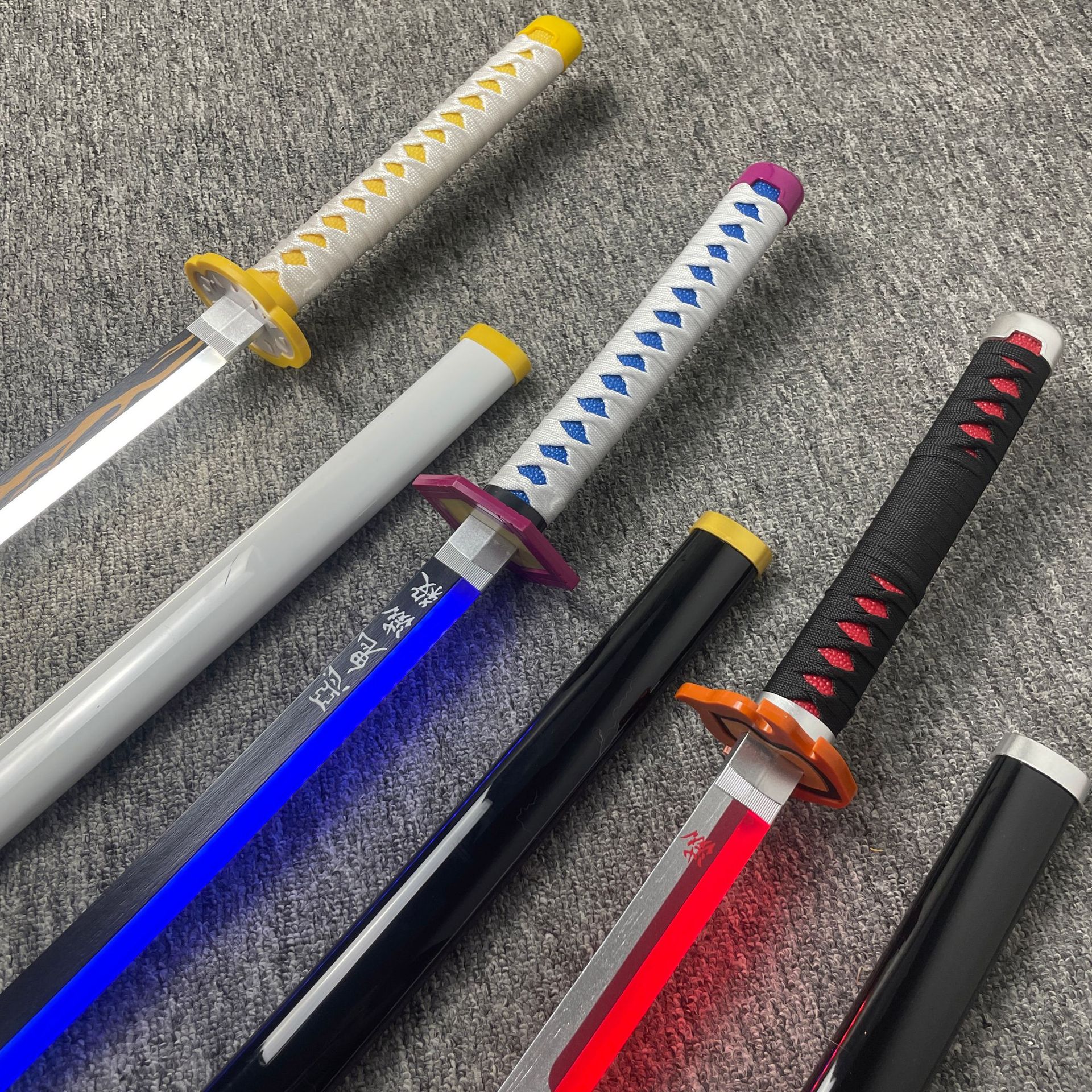 103cm Luminous Edition Nichiri - огляд і ціна Cosplay Prop Katana